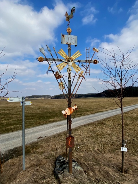 Arma-Christi-Kreuz bei Adrazhofen