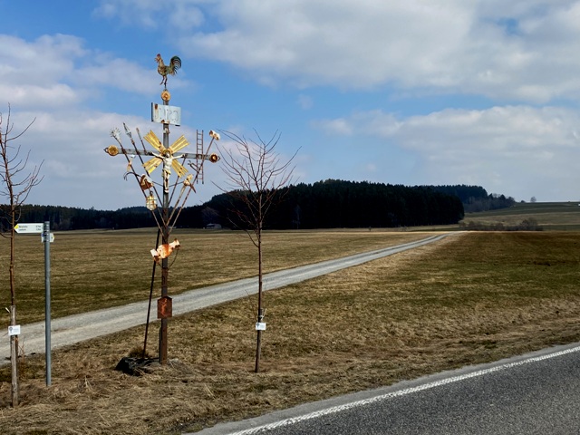 Arma-Christi-Kreuz bei Adrazhofen