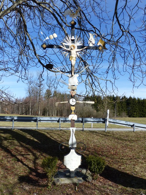 Arma-Christi-Kreuz an der Strae nach Bergatreute