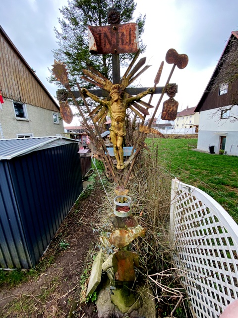 Arma-Christi-Kreuz in Arnach, Berngariusstrae