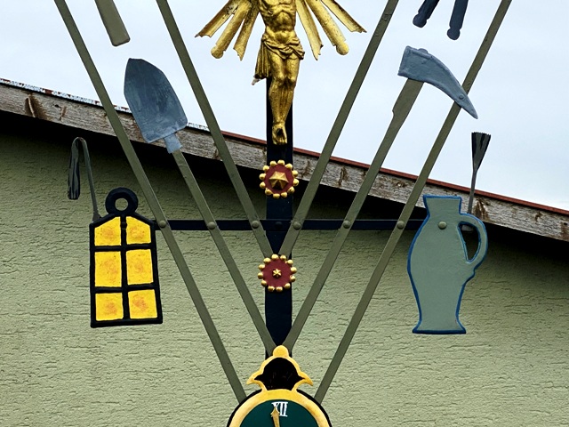 Arnach, Schlesis, Arma-Christi-Kreuz