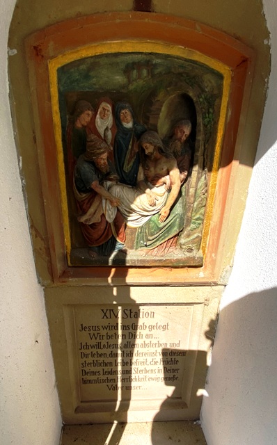 Kreuzweg auf dem Baindter Friedhof