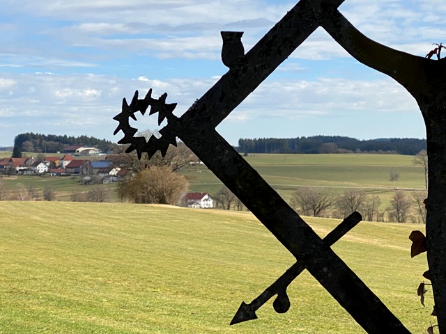 Balterazhofen, Arma-Christi-Kreuz