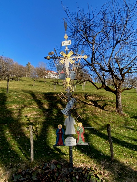Arma-Christi-Kreuz beim Bauernhausmuseum Wolfegg