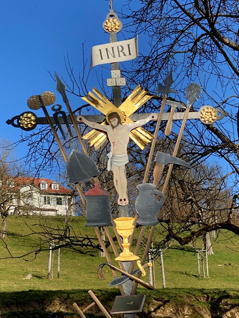 Arma-Christi-Kreuz beim Bauernhausmuseum Wolfegg