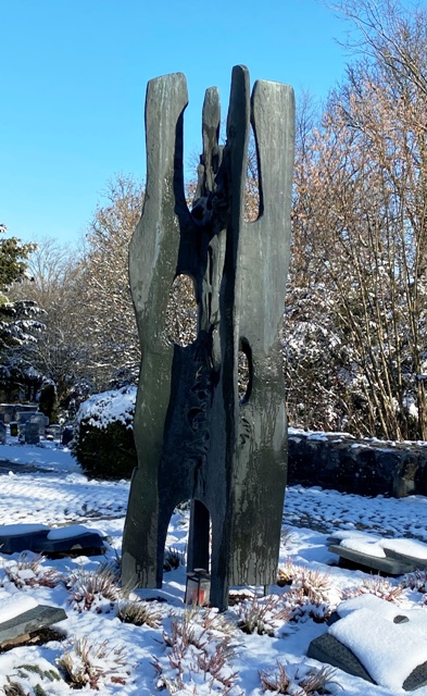 Ehrenmal auf derm Friedhof von Berg