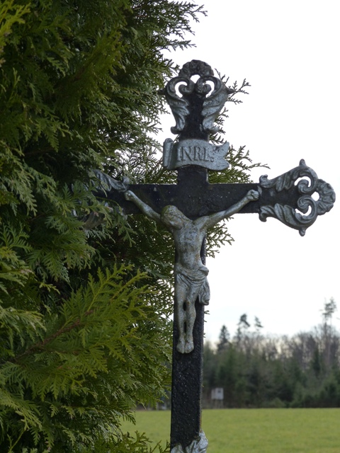 Flurkreuz bei Engenreute, auf der Wiese (Detail)