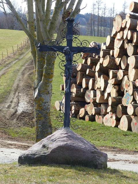 Wegkreuz an der Strae Bergatreute-Alttann (nach Abzweigung Witschwende)