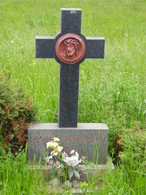 Flurkreuz an der Strae von Michelwinnaden nach Bad Waldsee, erbaut 1975