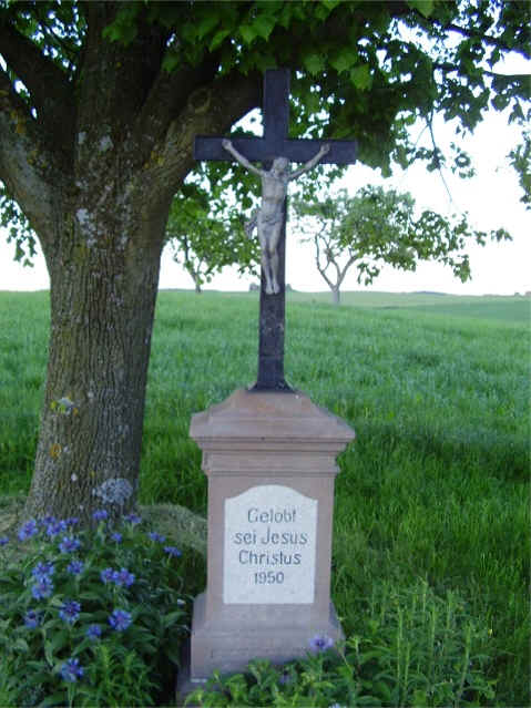 Feldkreuz am Weg von Kmmerazhofen nach Enzisreute