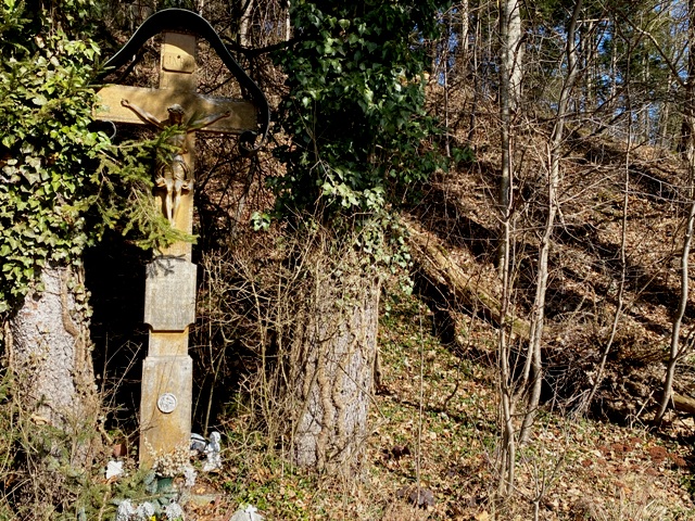 Wegkreuz aus Holz mit Kupferdach Bodnegg