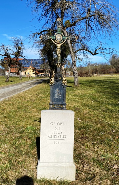 Jugendstilwegkreuz auf neuem Sockel, Bodnegg