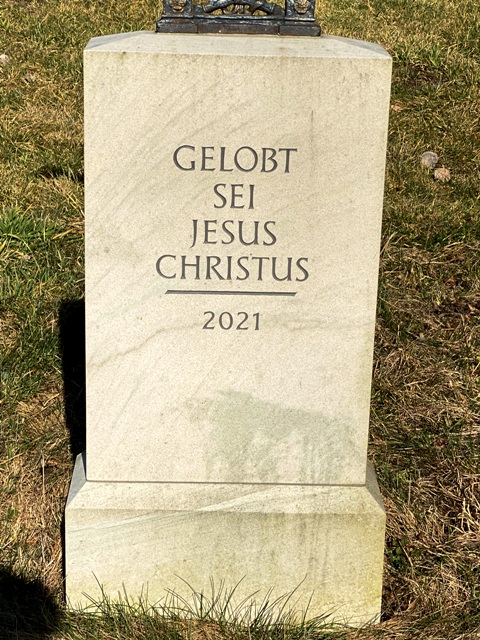 Jugendstilwegkreuz auf neuem Sockel, Bodnegg
