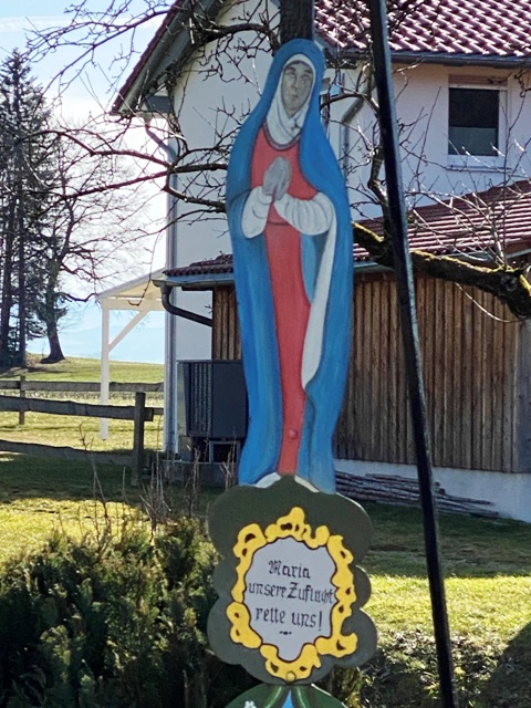 Wegkreuz auf dem Weg nach Waldburg