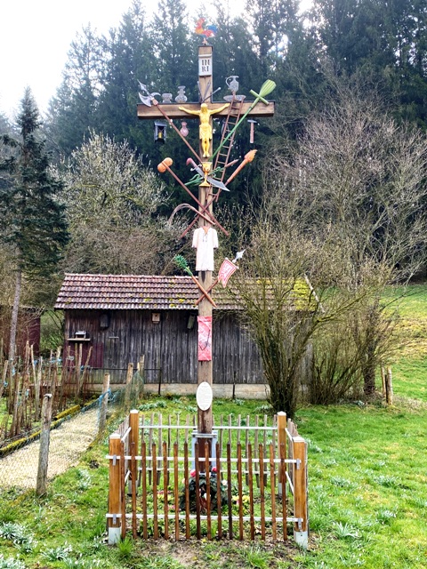 Arma-Christi-Kreuz am Riedhof