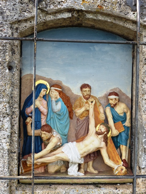 Eintürnen, Station 11, Jesus wird an das Kreuz genagelt