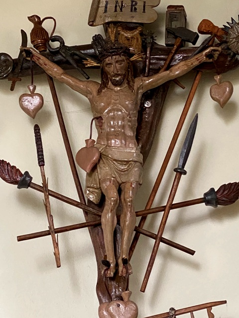 Arma-Christi-Kreuz in der Ellwanger Kirche