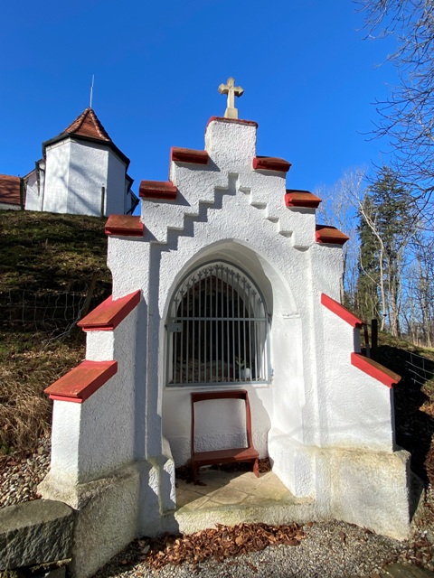 Erolzheim, Kreuzweg, Anlage