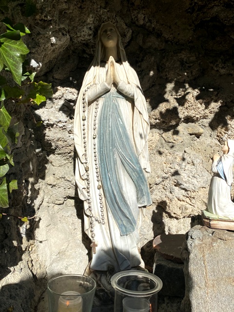 Lourdesgrotte auf dem frheren Friedhof in Fleischwangen