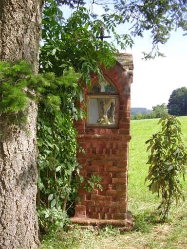 Bildstckle, Osterhofen, Richtung Graben, Ziegelstein, gemauert