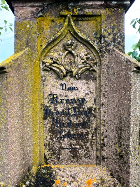 Haisterkirch, Feldkreuz mit Shnekreuz