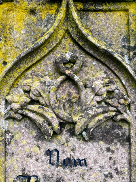 Haisterkirch, Feldkreuz mit Shnekreuz