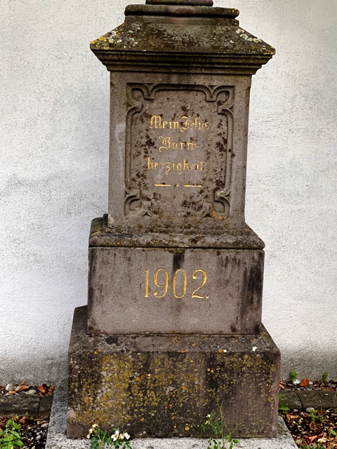 Wegkreuz an der Klostermauer Haisterkirch