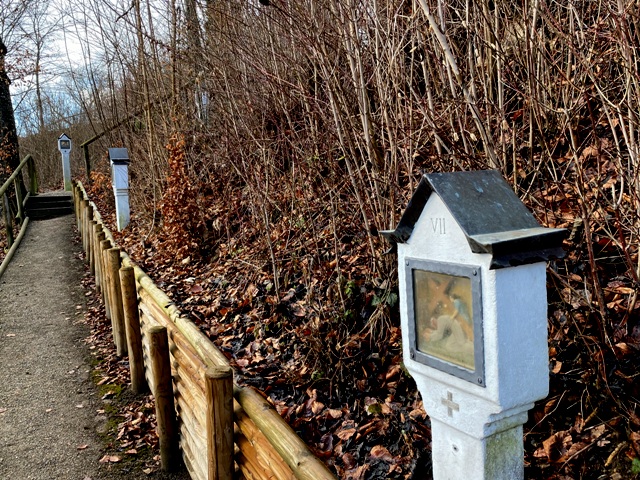 Kreuzweg Haslach, Anlage