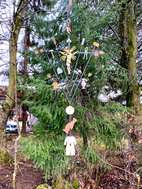 Ulrichhof bei Herlazhofen, Arma-Christi-Kreuz