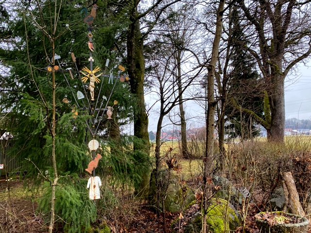 Ulrichhof bei Herlazhofen, Arma-Christi-Kreuz