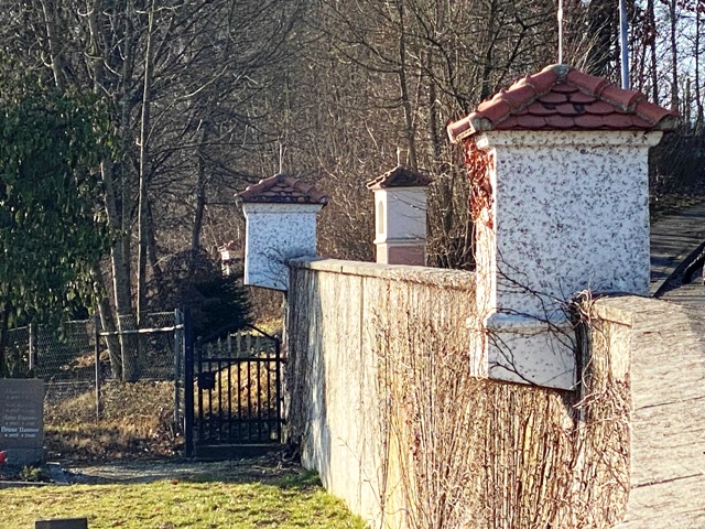 Ingoldingen, Kreuzweg, am Friedhof
