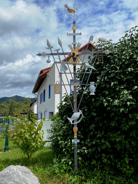 Arma-Christi-Kreuz in Kleinhaslach bei Isny