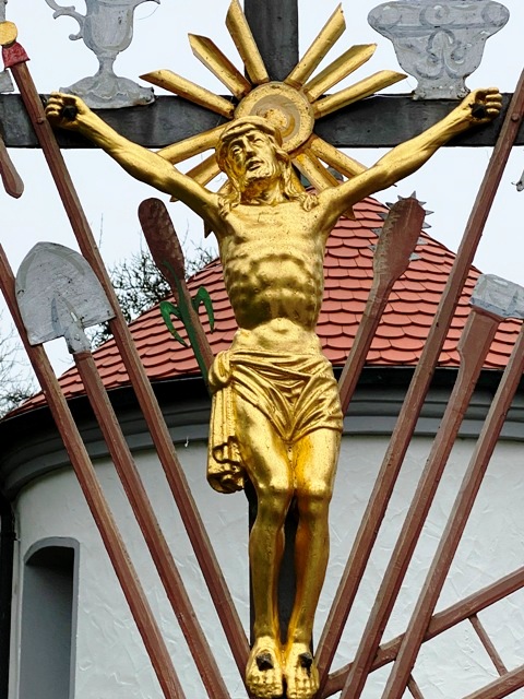 Lanzenhofen, Arma-Christi-Kreuz