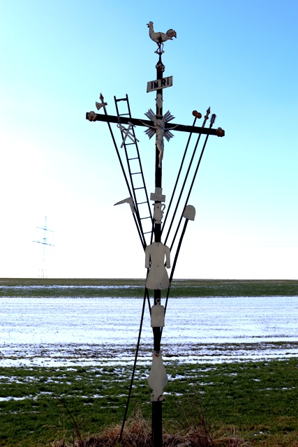 Menhardsweiler, Arma-Christi-Kreuz