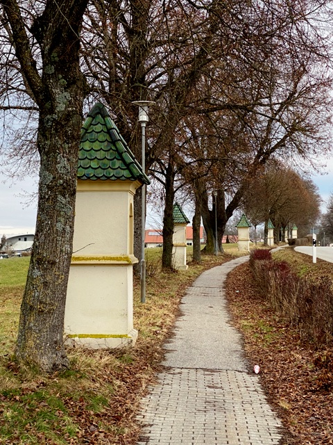 Mittelbiberach, Kreuzweg