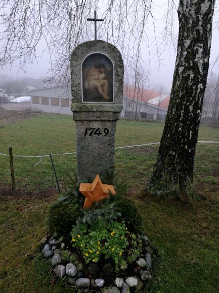 Bildstock an der Strae von Bergatreute nach Alttann, Abzweigung nach Witschwende, "Heiland in der Ruh"