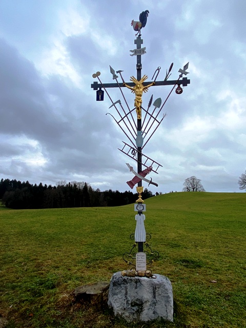 Gestratz-Rauhen, Arma-Christi-Kreuz