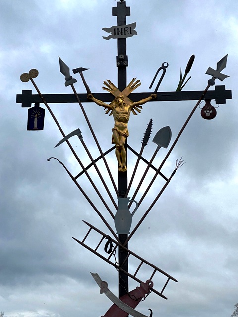 Gestratz-Rauhen, Arma-Christi-Kreuz