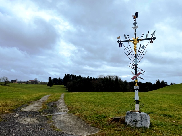 Gestratz-Rauhen, Arma-Christi-Kreuz