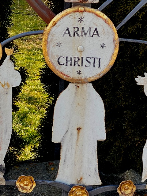 Ringers, Arma-Christi-Kreuz