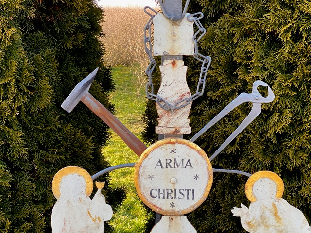 Ringers, Arma-Christi-Kreuz