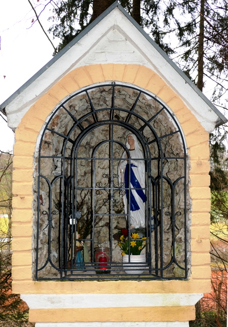 Bildstock mit Lourdesgrotte in Ringschnait