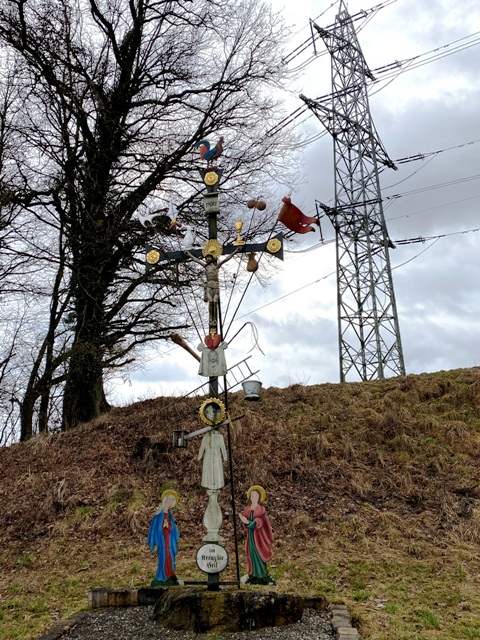 Arma-Christi-Kreuz zwischen Schmalegg und Berg