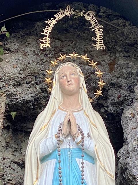 Steinbronnen, Lourdesgrotte, Lourdes-Madonna