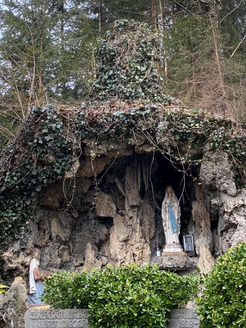 Lourdesgrotte in Taldorf