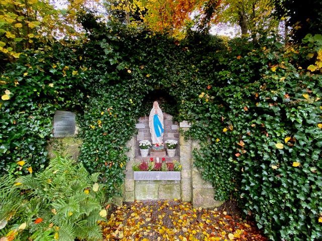 Tannheim, Lourdesgrotte, Anlage