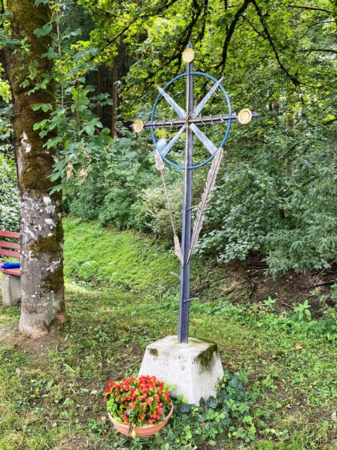 Tautenhofen, Umweltkreuz