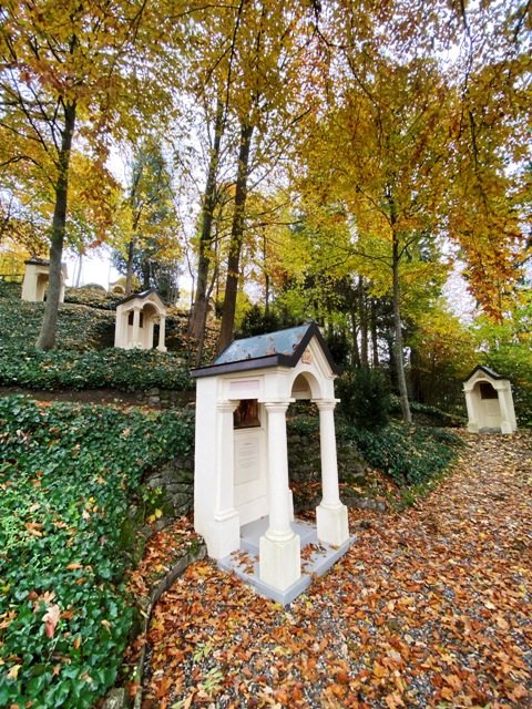 Kreuzberg Ummendorf, Anlage