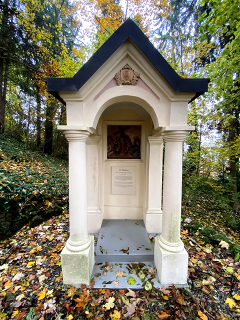 Kreuzberg Ummendorf, Anlage