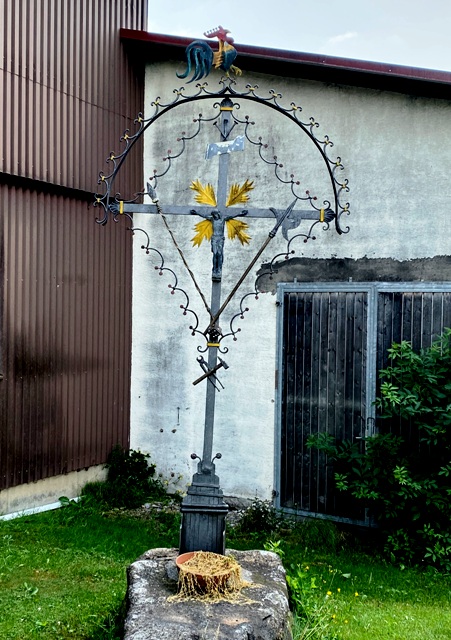 Arma-Christi-Kreuz bei Waltershofen